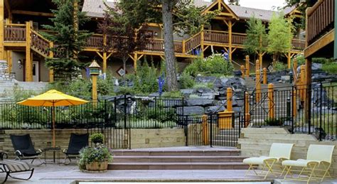 Buffalo Mountain Lodge , Banff Review | The Hotel Guru