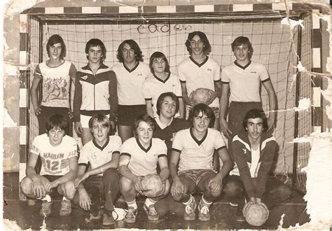 Photo De Classe EQUIPE CADETS CHAMPIONNE DE LA NIEVRE EN 1976 De 1976