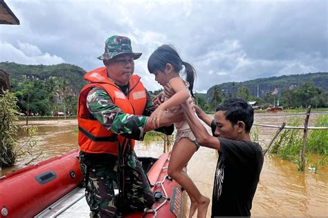 Hujan Lebat Banjir Dan Longsor Landa Limapuluh Kota Sumbar ANTARA News