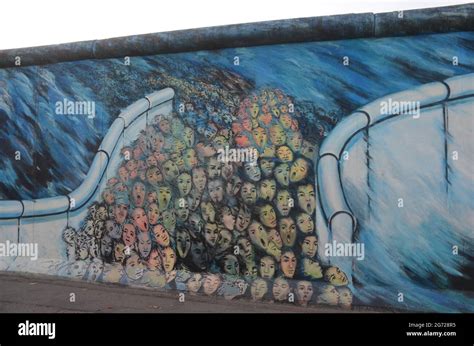 berliner mauer view  res stock photography  images alamy