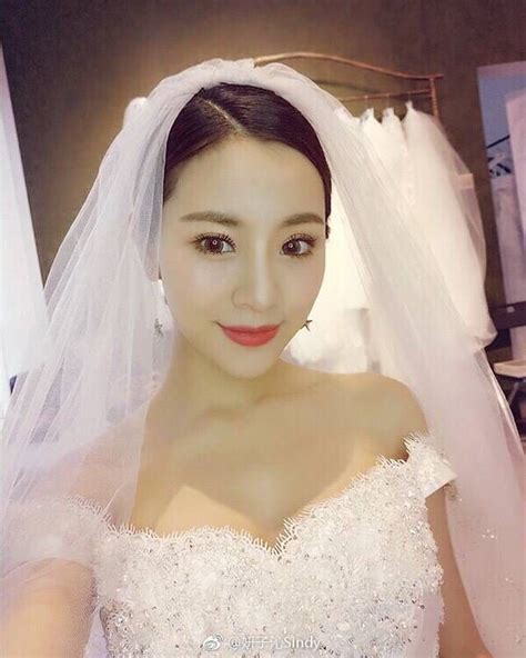 妍子沁sindy One Shoulder Wedding Dress Cute Girls Dress