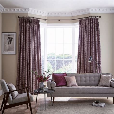 20 Amazing Bay Window Curtains For Your Home