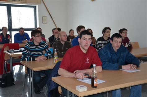 Erste Hilfe Kurs Im Feuerwehrhaus Feuerwehr K Larn