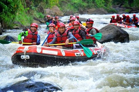 Rafting Arum Jeram Pangalengan Memacu Adrenalin Tinggi