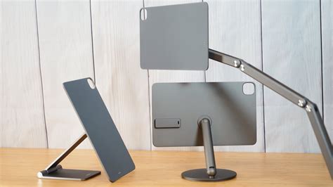 Hands on with new iPad magnetic charging stands