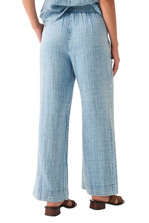 Faherty Brand Dream Gauze Wide Leg Pant In Lt Indigo Cotton Island