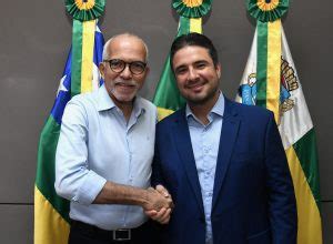 Edvaldo reassume o comando da Prefeitura de Aracaju Universo Político