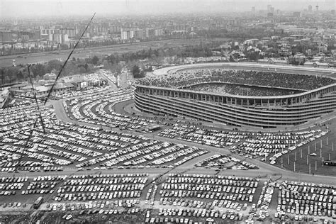 Milano San Siro La Sovrintendenza Pone Il Vincolo Sul Meazza E L