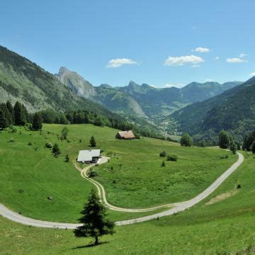 Webcam Morzine Live From The Resort Portes Du Soleil