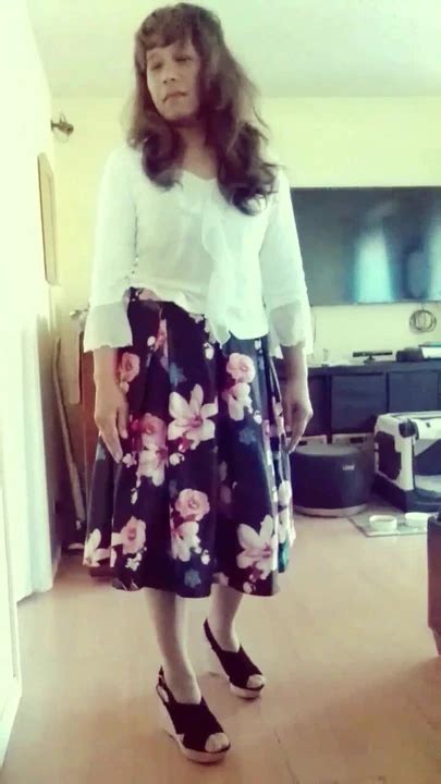 Jhazmeena Wearing A White Blouse And A Vintage Black Flower Print Skirt Shemale Porn Xhamster