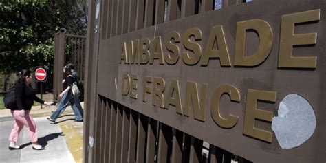 Etats Unis Une Stagiaire De L Ambassade De France Cart E Apr S Des