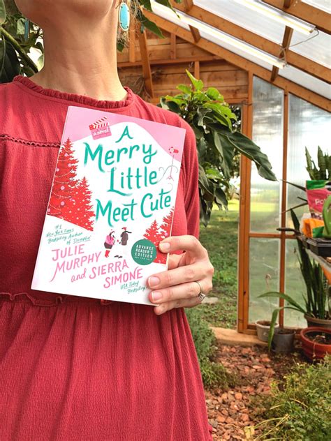 Review: Julie Murphy & Sierra Simone's A MERRY LITTLE MEET CUTE ...