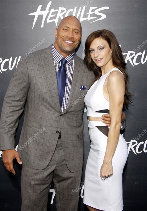 Dwayne Johnson and Lauren Hashian – Stock Editorial Photo ...