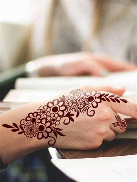 4 Sheet Henna Waterproof Sticker Flora Henna Tattoo Sticker For Women