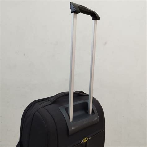 Samsonite lightweight 28inch luggage, Hobbies & Toys, Travel, Luggage ...