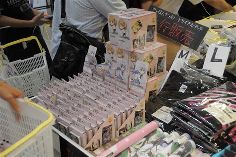 画像集「しろくろフェス2016」が8月14日1700まで開催中。今年で4回めを迎えた，ブシロードの24時間カードゲームイベント