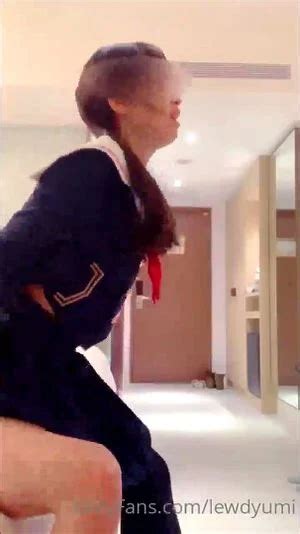 优咪最喜欢的学生服看起来を視聴 Asian Doggy 素人 Porn SpankBang