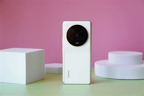 Xiaomi 13 Ultra наконец показали вживую со всех сторон