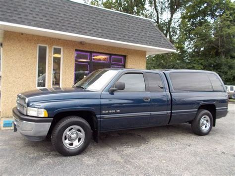 Sell Used 2000 Dodge Ram 1500 Laramie Extended Cab Pickup 4 Door 52l Only 47513 Miles In