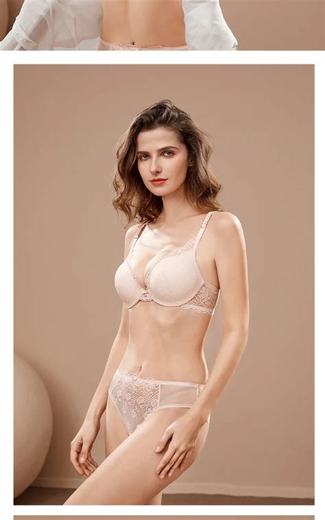 Weiyesi New Design Sexy Lingerie Set Adult Floral Lace Blossom Push Up Air Bras And Thongs