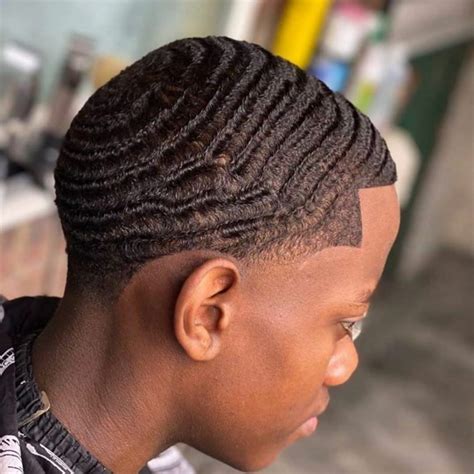 Pin By Abdul Alelamaka On Hair Cuts 360 Waves Hair Waves Haircut