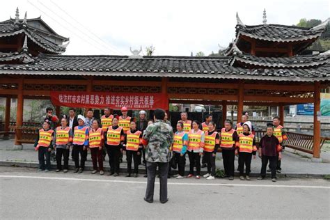 台江县南宫村：抓牢森林防火 守护青山绿水进行巡逻宣传