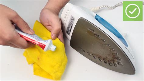 3 Simple and Easy Ways to Clean an Iron - wikiHow