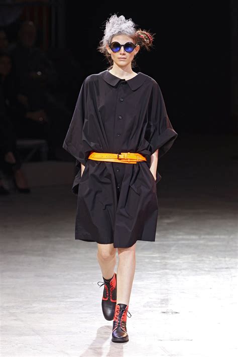 Yohji Yamamoto Ready To Wear Fashion Show Collection Spring Summer