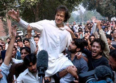 Imran Khan Released From Jail In Pakistan Daily Mail Online