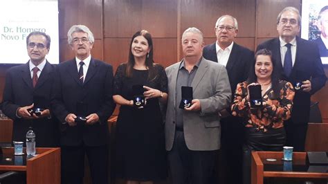 C Mara Municipal Homenageia Profissionais Da Sa De Em Sess O Solene