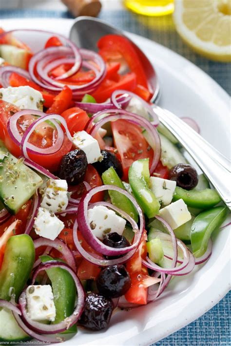 Griechischer Bauernsalat So Schnell Und Einfach Emmikochteinfach