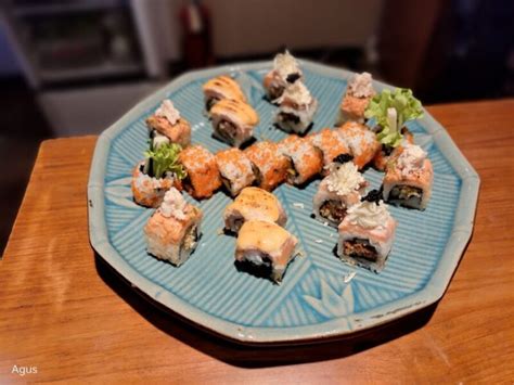 sushi ten restaurant khas jepang  hadir  hotel blue sky