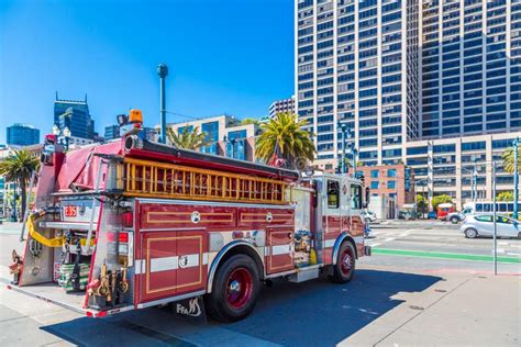 San Francisco Fire Engine Editorial Image Image Of Sffd