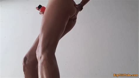 Amateur Model Masturbating In My Garage