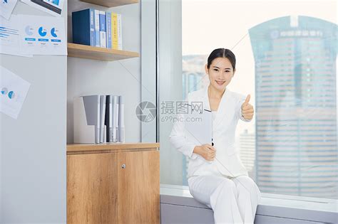 职场女性形象高清图片下载 正版图片501301968 摄图网