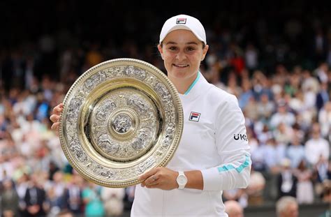 Why do Wimbledon Ladies winners get a plate and the men a trophy? The Venus Rosewater Dish ...