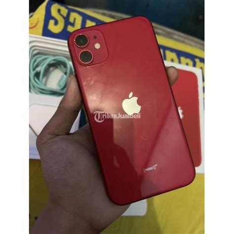 HP IPhone 11 Bekas 64 GB Warna Merah Siap Pakai Harga Terjangkau