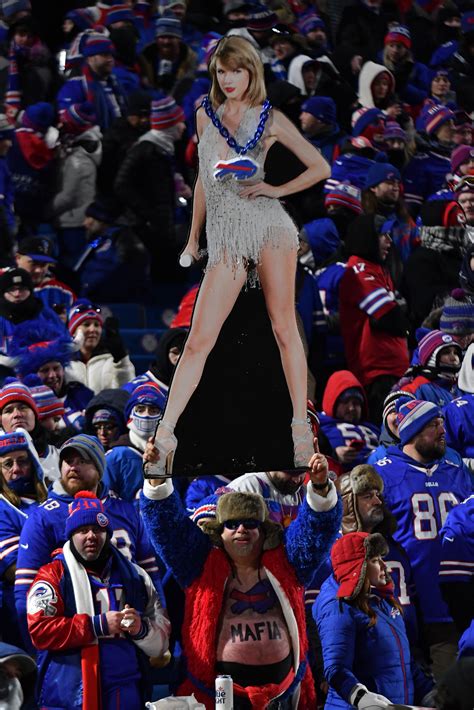 Taylor Swift signs from Chiefs – Bills that backfired for Buffalo fans