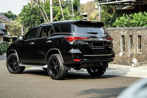 Permaisuri FORTUNER VRZ With FUEL Ripper 20