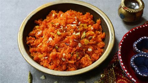 How To Make Carrot Halwa Without Milk And Sugar Gajar Ka Halwa Zee Zest