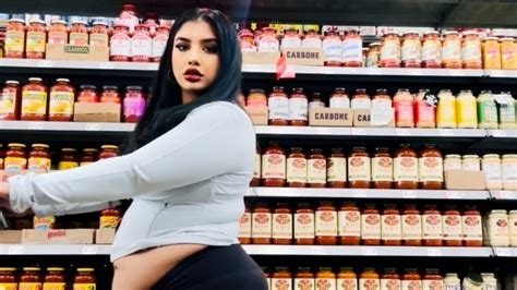 TORTA BBW AT THE GROCERY STORE IN PUBLIC WITH HER BIG BELLY OUT Lonelygirltv Clips Sale