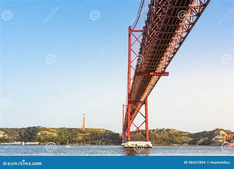 Ponte 25 DE Abril Bridge Famous Architectural Sight Lissabon Portu