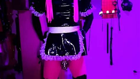 Selbst Bondage in PVC Schichten Keuschheitsgürtel aus Stahl und großer Dildo gesperrt xHamster