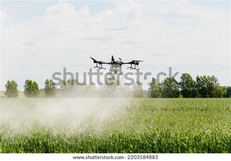 53.740 Crop Drone Royalty-Free Photos and Stock Images | Shutterstock