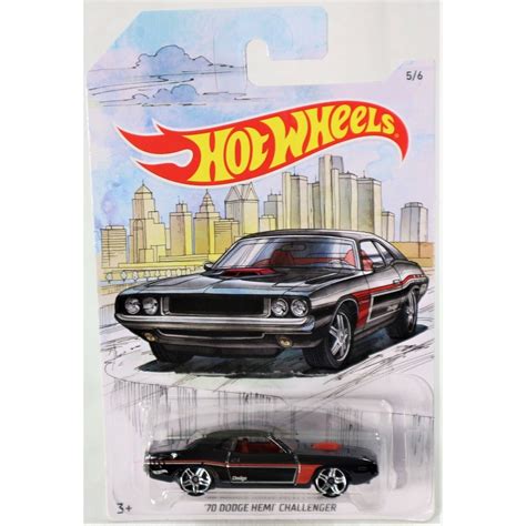 Masinuta Metalica Hot Wheels 70 Dodge Hemi Challenger Colectia Muscle Mania 2018 Negru 1 64