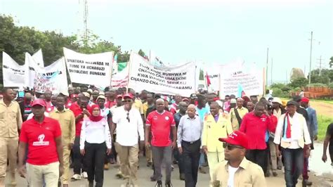 LIVE MWENYEKITI WA CHADEMA FREEMAN MBOWE AKIOGOZA MAANDAMANO YA AMANI