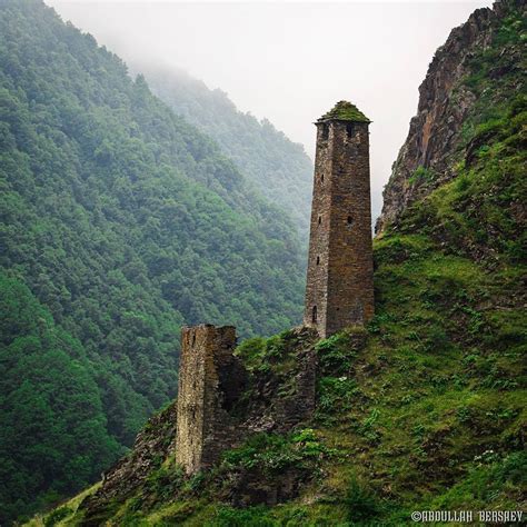 Фотограф ©Abdullah Bersaev on Instagram: “Замок Меши. Чеченская ...