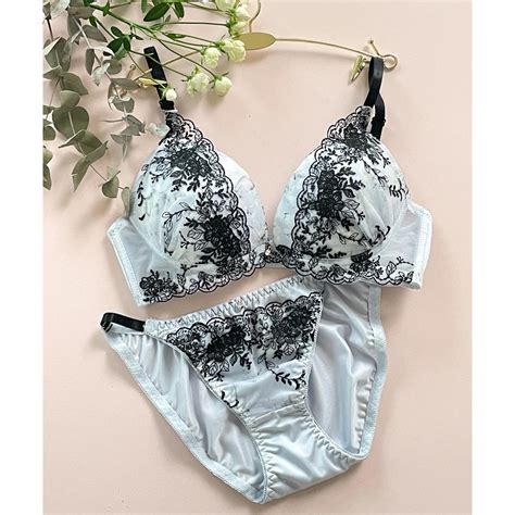 フランデランジェリー fran de lingerie 新作続々 ペアブラジャー ペアブラジャーワイヤー有り ブラジャーショーツセット ブルー ファッション通販