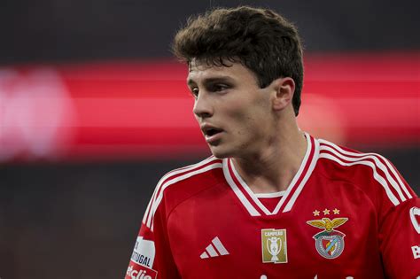 Man Utd Target Benfica Teen Sensation