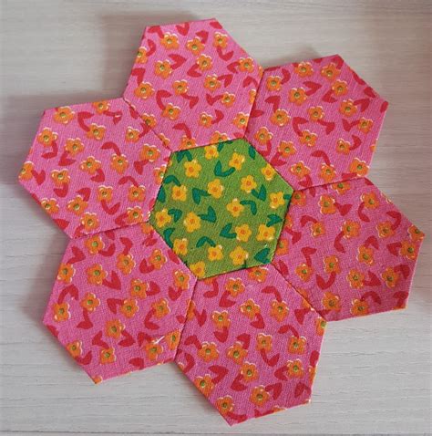 How To Sew A Hexagon Flower English Paper Piecing Tutorial Artofit